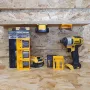 DeWalt Девалт Държач Стойка за Стена за Акумулаторна Батерия 18V 6бр, снимка 1
