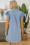 Дамска дънкова рокля в светлосиньо с копчета и къси ръкави с къдрички, снимка 2