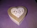 Дървена кутия за бижута сърце Love нова 150х145х45мм, снимка 1