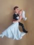 Младоженци двойка голяма фигурка връх украса за сватба сватбена торта топер керамична, снимка 1 - Декорация - 33969934