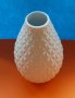 Бяла керамична ваза, снимка 1 - Вази - 41704889