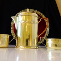 Месингов сервиз за греяна ракия,чай. , снимка 1 - Антикварни и старинни предмети - 41322487