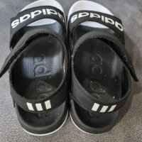 сандали адидас adidas, снимка 2 - Детски сандали и чехли - 41588756