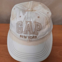 Gap-One Size--Чисто Нова, снимка 15 - Шапки - 36477705