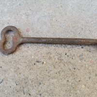 Стар ключ, снимка 1 - Антикварни и старинни предмети - 44444789