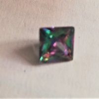 Сапфир - квадрат фасет, 3.80к., многоцветен, снимка 1 - Други - 41540221