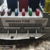 Fuse box 46835425 42504155180220 Fiat Punto 1.2 8V 188 бушониера фиат пунто, снимка 2 - Части - 42030850