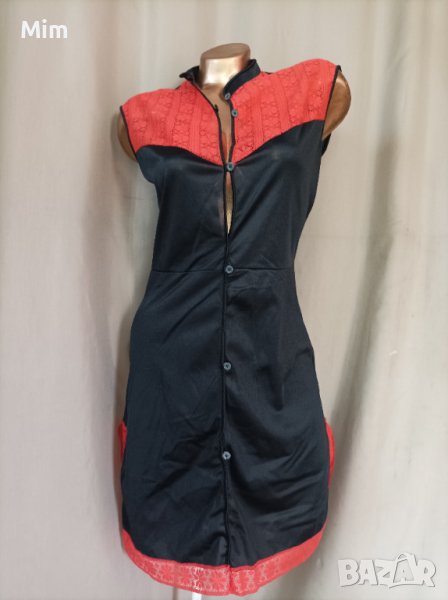 М/L Черна сатенена рокля с червена дантела , снимка 1