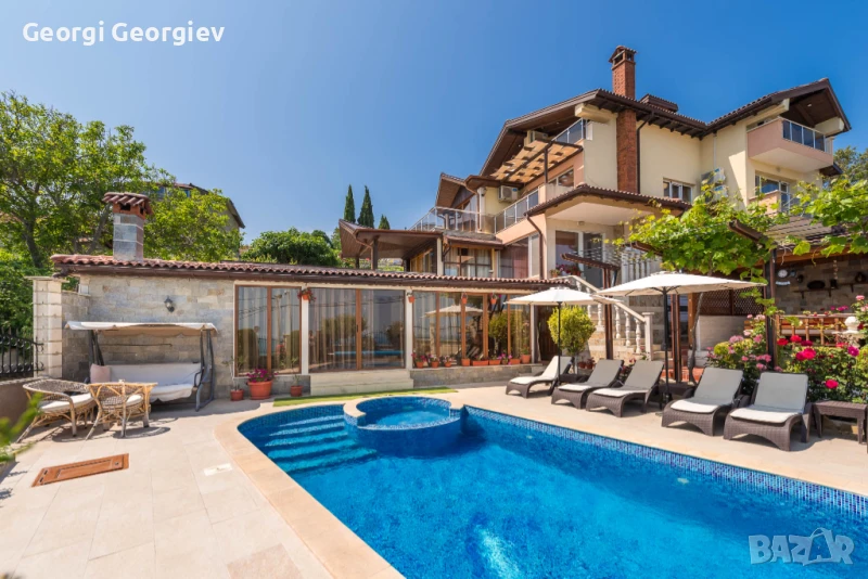 Вила Рени, снимка 1