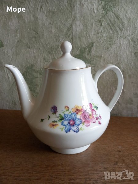 Порцеланов чайник , снимка 1