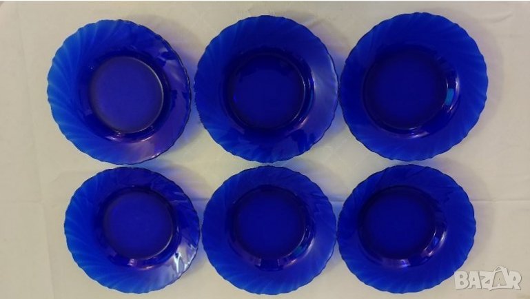 Сервиз 6 чинии от цветно стъкло, Франция. , снимка 1