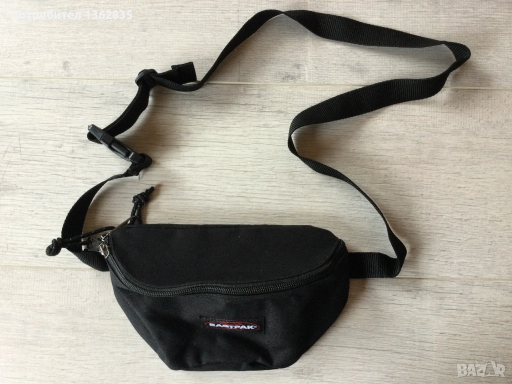 НОВА оригинална мъжка чанта чантичка за кръста "банан" EASTPAK от САЩ, снимка 1