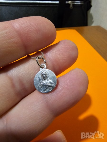 Сребърно синджирче със старинен малък  сребърен медальон с Исус Христос и Дева Мария сребро, снимка 1