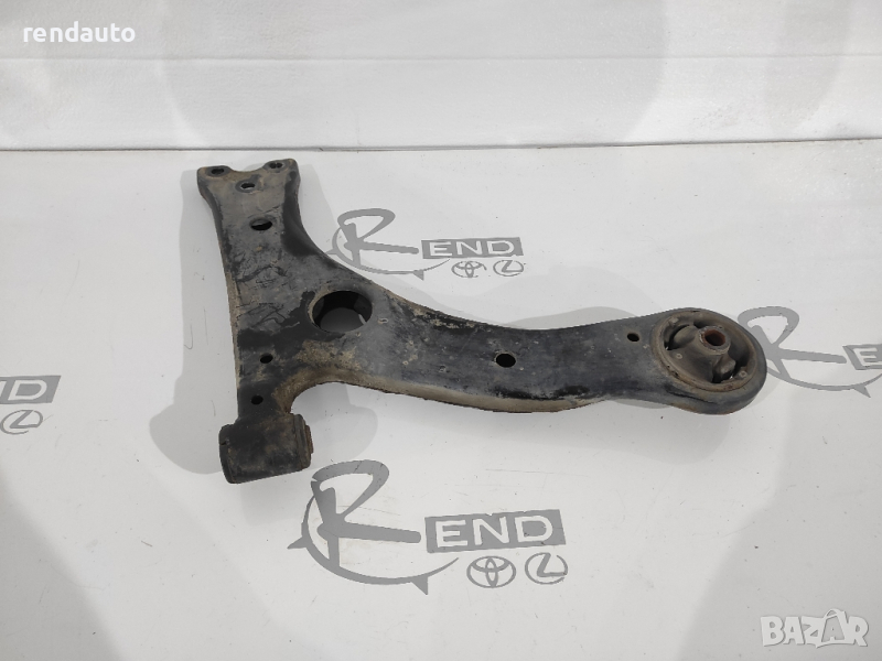 Преден десен носач за Toyota Corolla E18 USA 2013-2018 2ZR , снимка 1