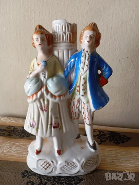 Порцеланов корпус на настолна лампа, снимка 1