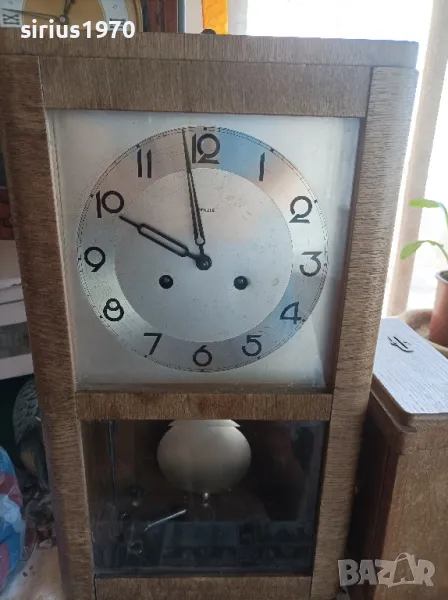 стенен часовник работещ немски, снимка 1