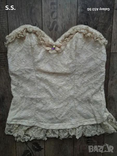 Дамско бюстие с дантела, снимка 1