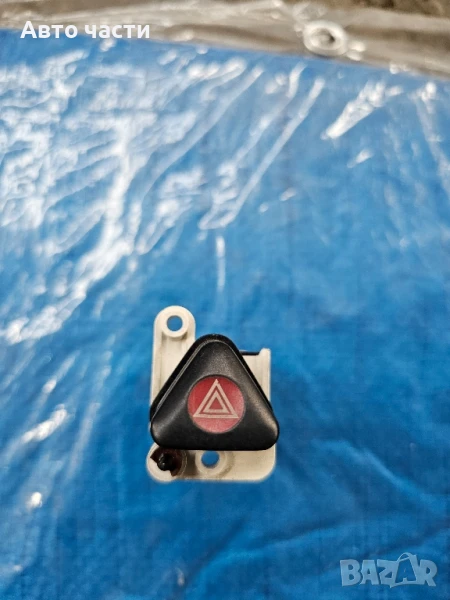 Бутон за управление на аварийните светлини за Subaru Legacy 1995-1999, снимка 1