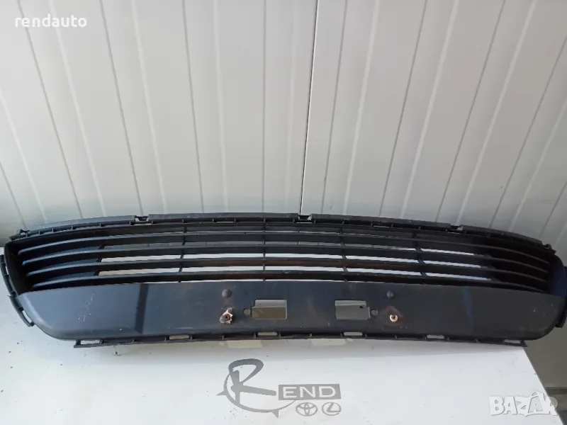 53112-05090 Решетка предна броня Toyota Avensis Station Wagon T27 Face 2012-2015, снимка 1
