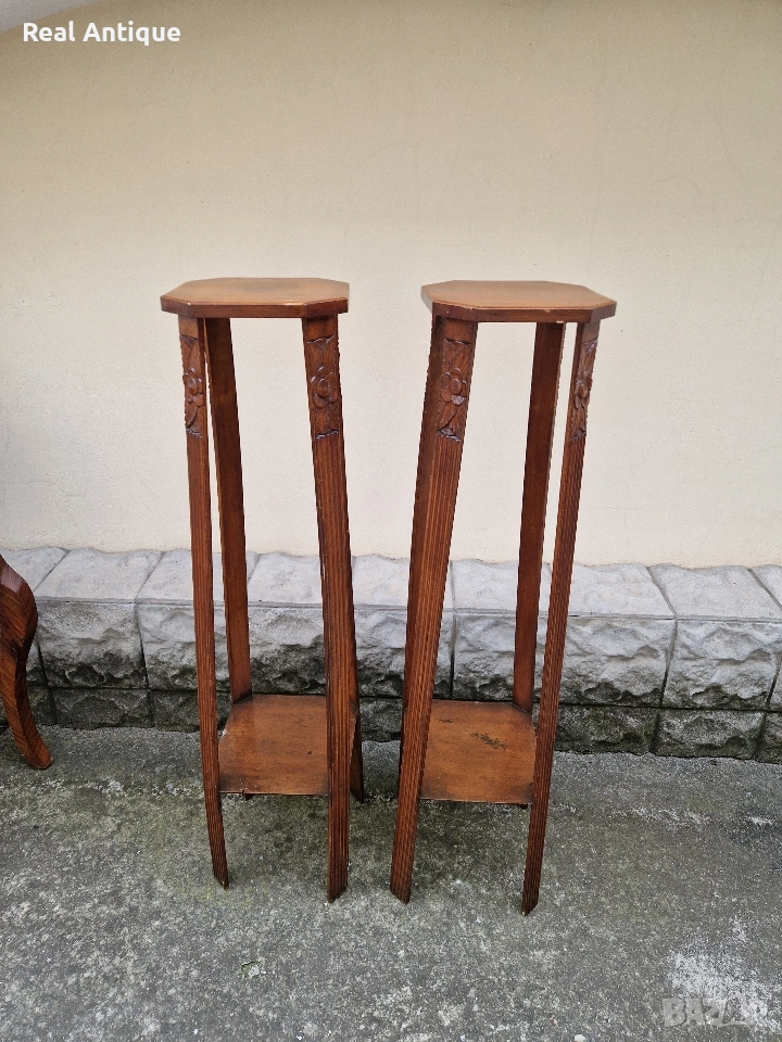 Чифт чудесни антикварни дървени високи масички цветарници , снимка 1