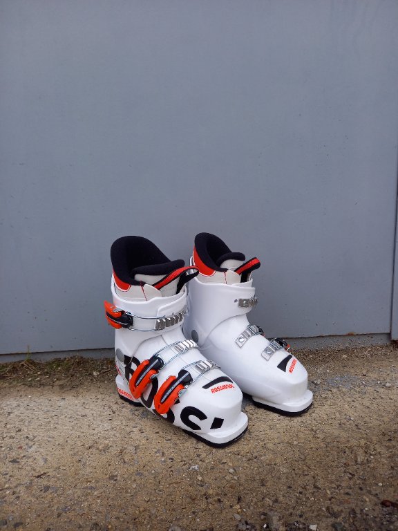 Детски обувки за ски Rossignol Hero-19.5 в Зимни спортове в гр. Самоков -  ID39467036 — Bazar.bg