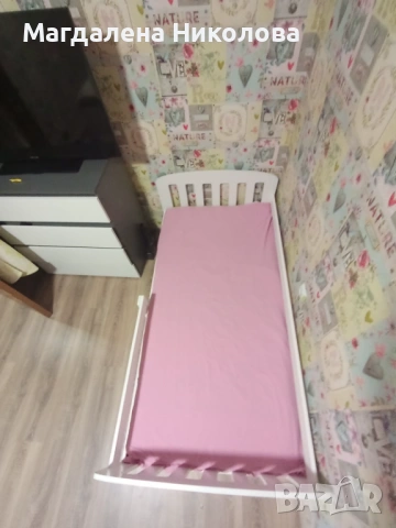 Детско легло с преграда, шкафче и матрак