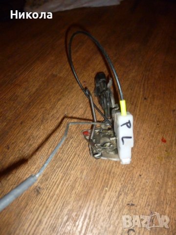 Предна лява брава за Пежо 107 , снимка 3 - Части - 38592696