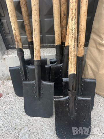Продавам военна лопата , снимка 5 - Антикварни и старинни предмети - 41741247