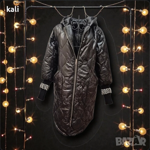 Дълго черно яке с ефектни маншети (Гръцки мотив) 