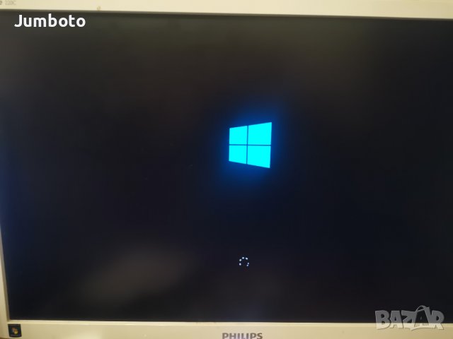 Монитор 22инча Philips Бял, снимка 2 - Монитори - 39061279