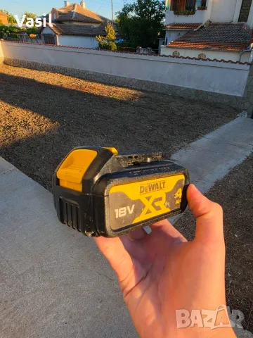 DEWALT DCH033 С БАТЕРИЯ 4AH, снимка 3 - Бормашини - 56348433
