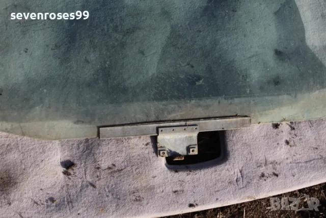 Стъкло задно дясно Фолксваген Пасат B3 B4 1996 VW Passat 3 Комби, снимка 2 - Части - 48579894