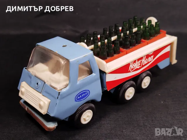 СТАРА РЕТРО СОЦ МЕТАЛНА ИГРАЧКА КАМИОН КОКА КОЛА МИР РАЗГРАД, снимка 1