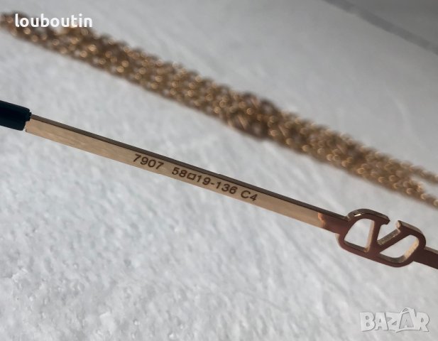 Valentino дамски слънчеви очила Осмоъгълник с верижка синджир, снимка 12 - Слънчеви и диоптрични очила - 41775475