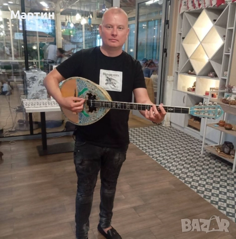 Оркестър Бузукар певец или певица и клавир за частни партита