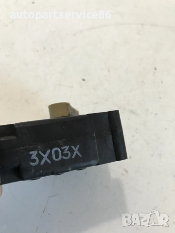 Мотор за клапата на отоплението за Mazda 3 1.6 бензин 16V (2005) 3X03X, снимка 3 - Части - 53670656