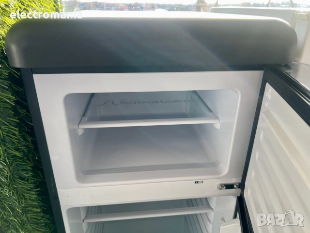 хладилник с отделна камера Schaub Lorenz SL210B DD, снимка 4 - Хладилници - 53072426