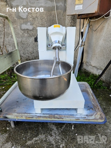 Тестомесачка Турция вилична Трифазна 20 литра 10кг., снимка 3 - Обзавеждане на кухня - 53684043