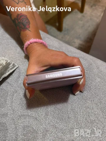 Samsung z flip 5, снимка 2 - Samsung - 55775357