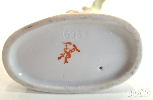 Порцеланова фигурка на момче с птици - Fasold and Stauch, Германия, снимка 6 - Статуетки - 53840664