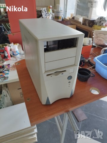 Компютърна кутия със захранване стар модел, снимка 16 - Захранвания и кутии - 40551984
