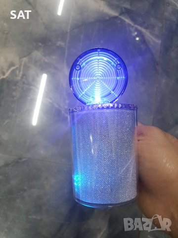 LED пепелник за кола, снимка 2 - Аксесоари и консумативи - 39476873