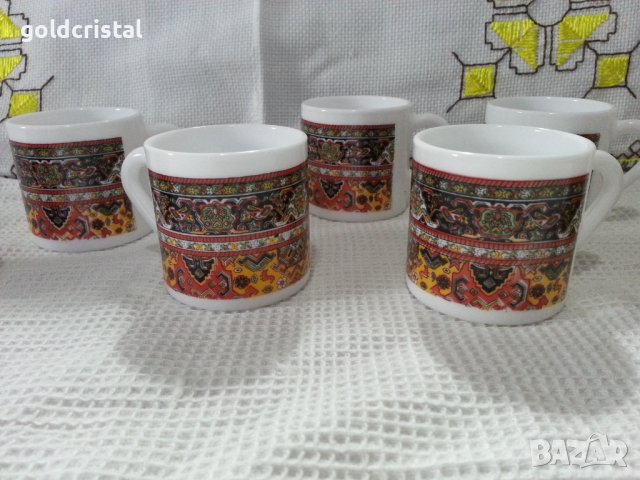Френски аркопал чашки за кафе  кашмир , снимка 2 - Антикварни и старинни предмети - 40462759