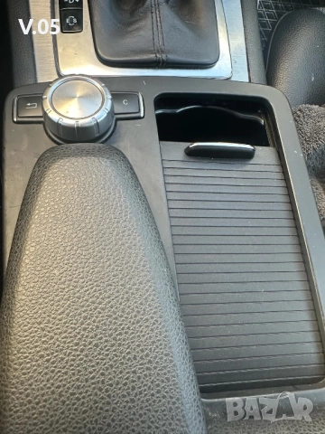 Щоричка Мерцедес w204 w212 w207