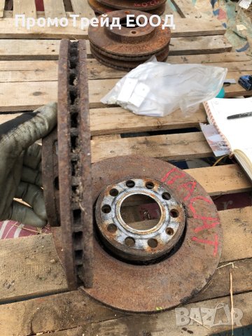 Предни спирачни дискове (преден спирачен диск Фолксваген Пасат 288мм.)VW Passat 4 B5.5, снимка 2 - Части - 41711900