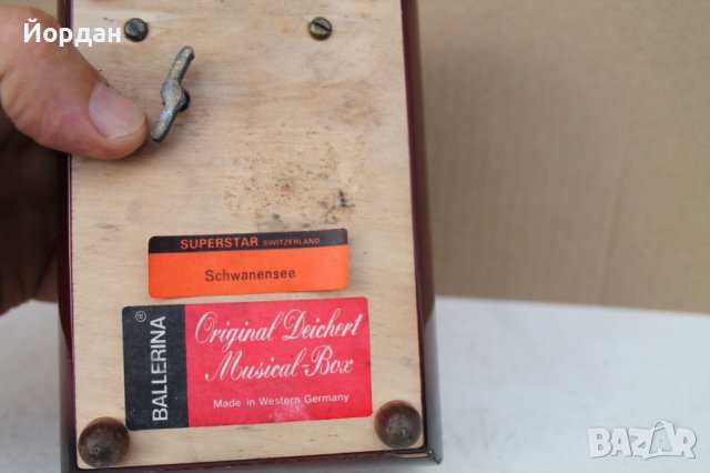 Музикална кутия за бижута, снимка 8 - Антикварни и старинни предмети - 42357099