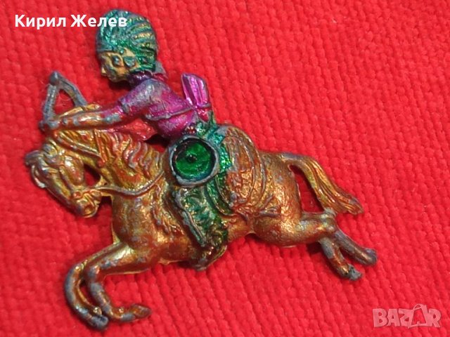 ИНДИАНЕЦ с ЛЪК на КОН СТАРА ОЛОВНА ФИГУРКА РЪЧНО ОЦВЕТЕНА ВОЙНИЧЕ РЯДКА СТАТУЕТКА 9011, снимка 13 - Колекции - 34485869