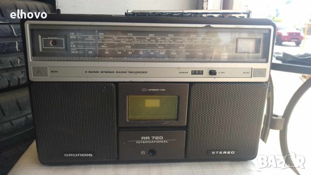 Rадиокасетофон Grundig RR720