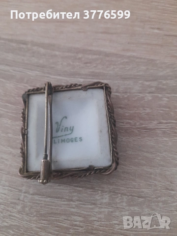 Стара порцеланова брошка, снимка 3 - Антикварни и старинни предмети - 53737057