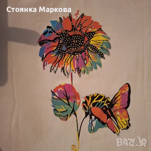 Бяла блузка с красиво цвете с камъчета, снимка 2 - Тениски - 47963473